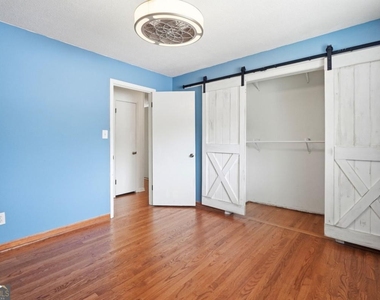 1808 Sandy Plains Road - Photo Thumbnail 12
