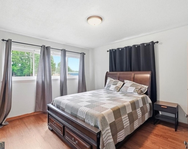 1808 Sandy Plains Road - Photo Thumbnail 15