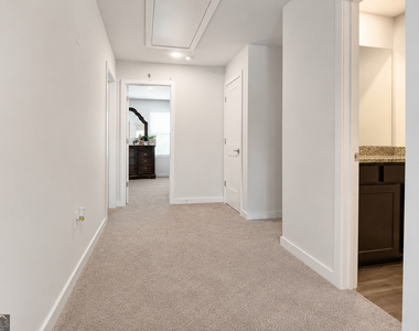 1129 Bluecoat Circle - Photo Thumbnail 17