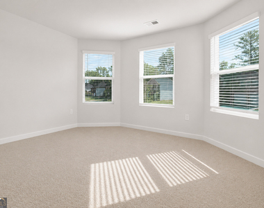 1129 Bluecoat Circle - Photo Thumbnail 2