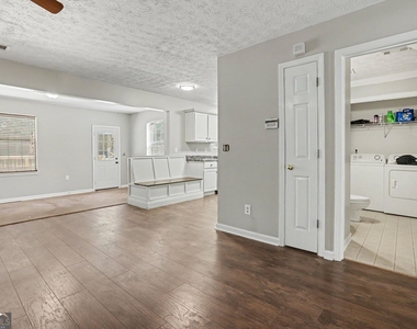 4394 Cross Lane - Photo Thumbnail 6