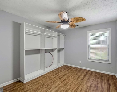13506 Aventide Lane - Photo Thumbnail 15