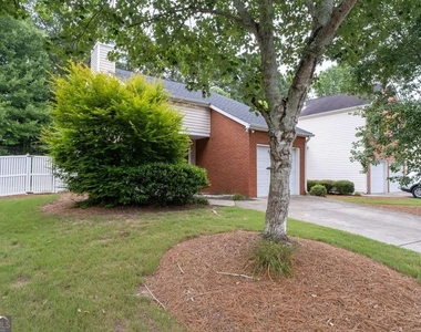 13506 Aventide Lane - Photo Thumbnail 2