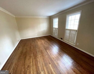 1150 Falstaff Drive - Photo Thumbnail 5