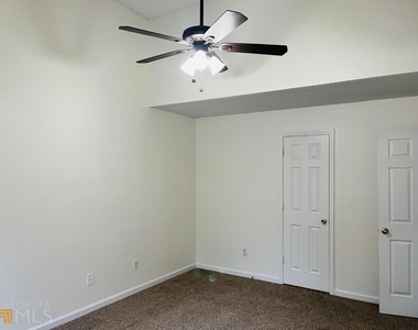 4037 Ravenwood Court - Photo Thumbnail 23