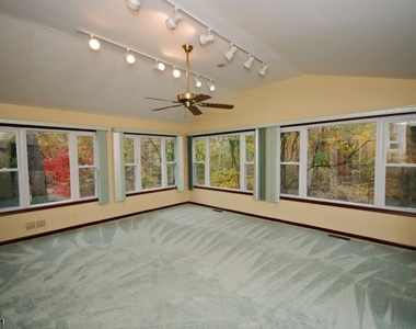 6 Heather Ln - Photo Thumbnail 6