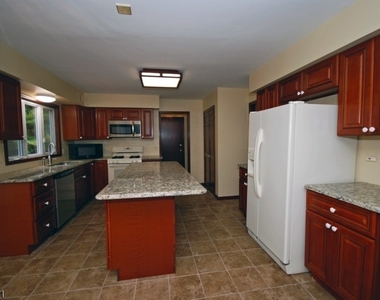 6 Heather Ln - Photo Thumbnail 7
