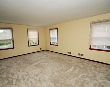 6 Heather Ln - Photo Thumbnail 18
