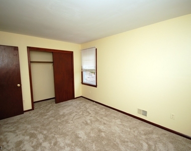 6 Heather Ln - Photo Thumbnail 20
