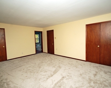 6 Heather Ln - Photo Thumbnail 14