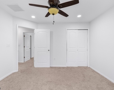 8 Alfred Ave - Photo Thumbnail 12