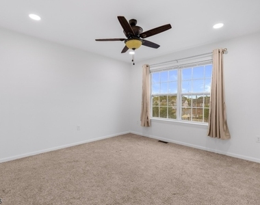 8 Alfred Ave - Photo Thumbnail 13