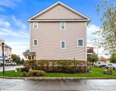 8 Alfred Ave - Photo Thumbnail 28