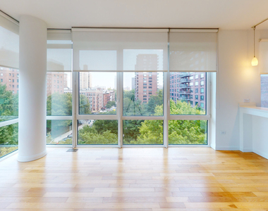 808 Columbus Ave - Photo Thumbnail 2