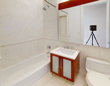 808 Columbus Ave - Photo Thumbnail 4
