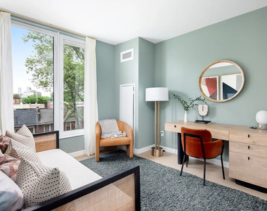 30-77 Vernon Boulevard - Photo Thumbnail 4