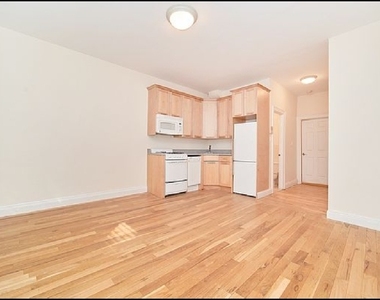 Lexington ave and 89th street - Photo Thumbnail 2
