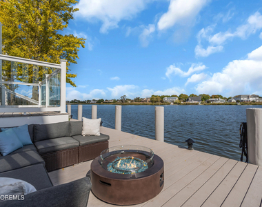 165 Riddle Avenue - Photo Thumbnail 35