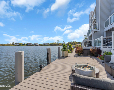 165 Riddle Avenue - Photo Thumbnail 36