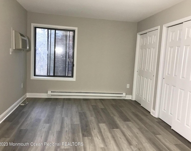 149 Amberly Drive - Photo Thumbnail 5