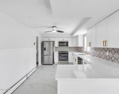 67 Shady Nook Drive - Photo Thumbnail 7
