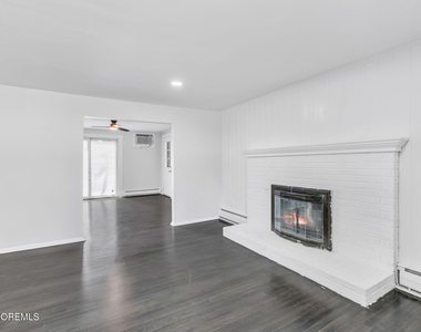 67 Shady Nook Drive - Photo Thumbnail 4
