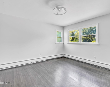 67 Shady Nook Drive - Photo Thumbnail 12
