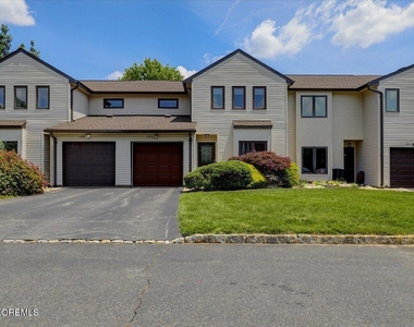 185 Pear Drive - Photo Thumbnail 1