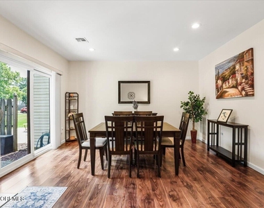 185 Pear Drive - Photo Thumbnail 14