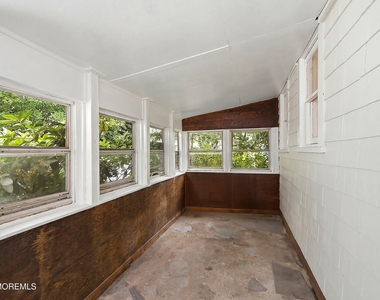 1208 Maplewood Road - Photo Thumbnail 1