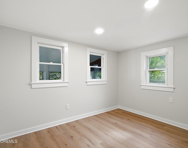 1208 Maplewood Road - Photo Thumbnail 10