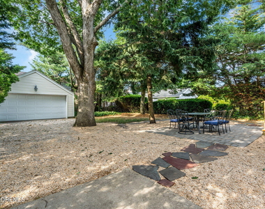 111 Chicago Boulevard - Photo Thumbnail 34