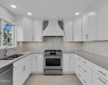 152 Ocean Avenue N - Photo Thumbnail 18