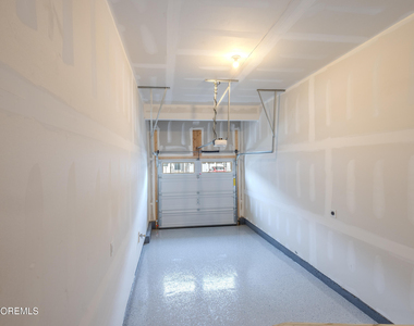 213 Harley Lane - Photo Thumbnail 17