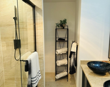 3101 Boardwalk - Photo Thumbnail 12