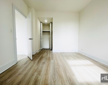 West 34th Street - Photo Thumbnail 2