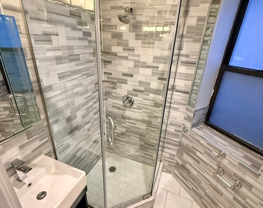 West 103rd Street - Photo Thumbnail 6