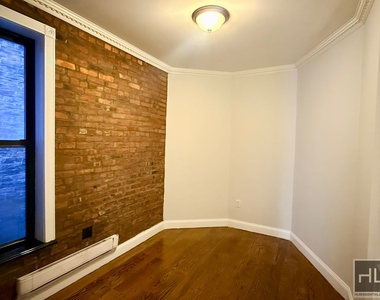 West 103rd Street - Photo Thumbnail 8