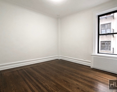 West 72 Street - Photo Thumbnail 1