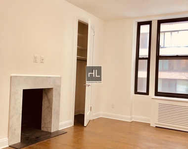 West 58 Street - Photo Thumbnail 3