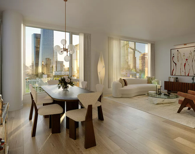 West 43rd Street - Photo Thumbnail 2