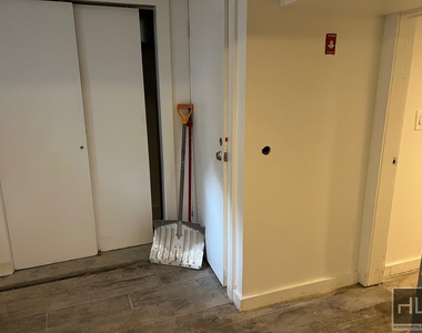 215 Highland Boulevard - Photo Thumbnail 3