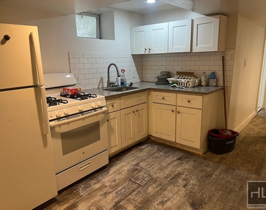 215 Highland Boulevard - Photo Thumbnail 1