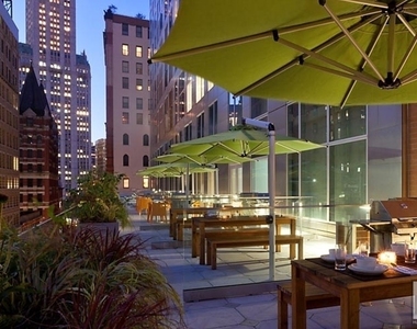 Spruce Street - Photo Thumbnail 3