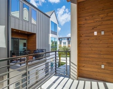 4419 Cabell Drive - Photo Thumbnail 14