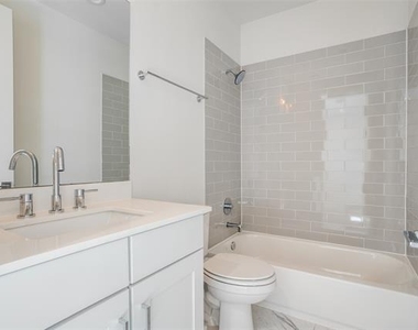 4419 Cabell Drive - Photo Thumbnail 9