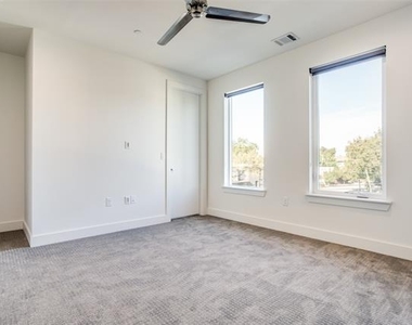 4419 Cabell Drive - Photo Thumbnail 10