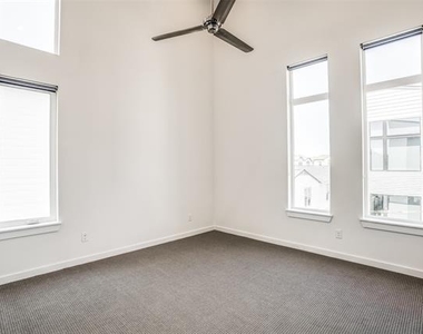 2180 Bennett Avenue - Photo Thumbnail 14