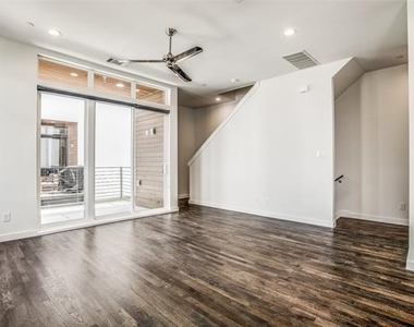 2180 Bennett Avenue - Photo Thumbnail 4