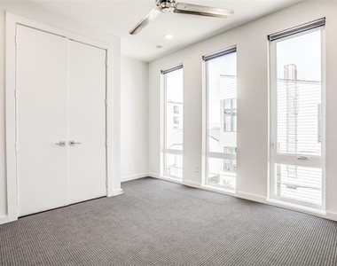 2180 Bennett Avenue - Photo Thumbnail 18